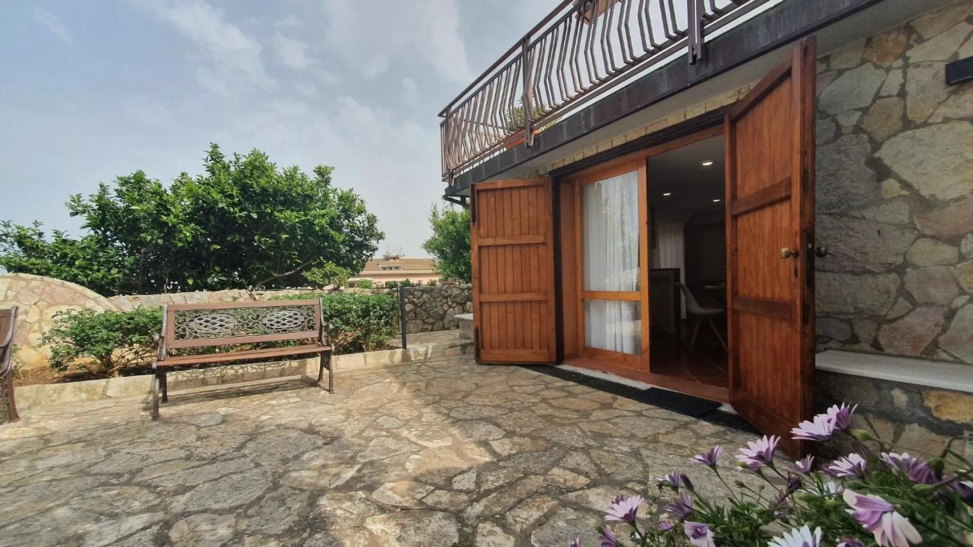 Apartment Edera Di Patrizia By Interhome 카스텔라마레델골포